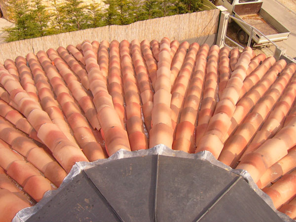 saládi ház mediterrán tető ácsmunkák 1. kép